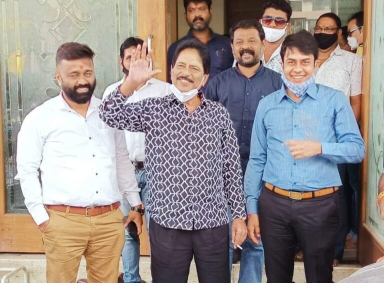 भाजपच्या नाराजांच्या ‘ए’ ग्रुपचे प्रमुख ऍड रवी व्यास यांनी घेतली राष्ट्रवादीच्या माजी आमदार गिल्बर्ट मेंडोन्सा यांची भेट!