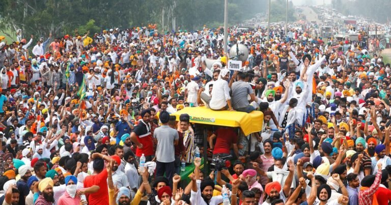 मोदी सरकारने मंजूर केलेले शेती कायदे रद्द करण्यासाठी शेतकऱ्यांची सुप्रीम कोर्टात धाव