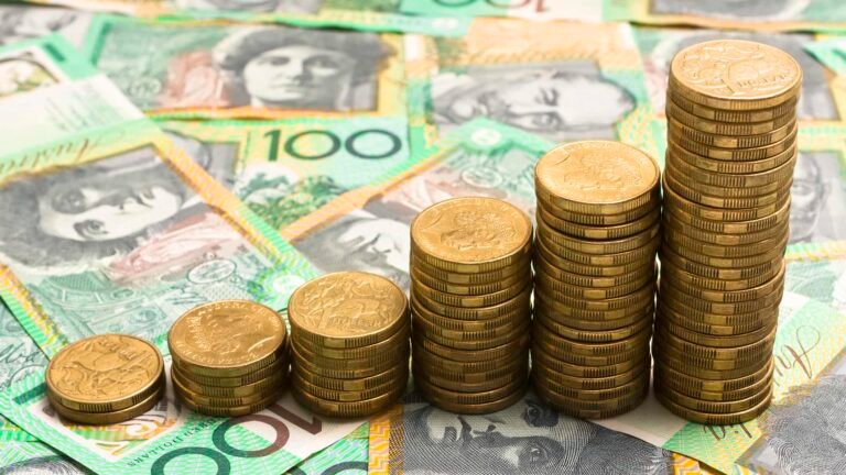 तरुणपणीच योग्य ठिकाणी गुंतवणूक करा! म्हातारपणात दिसतील बचतीचे फायदे!