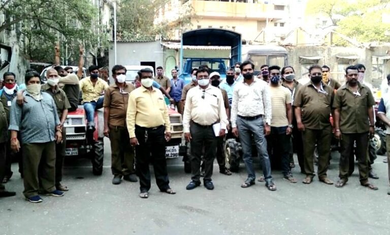 कल्याण डोंबिवली मनपा ची कोरोनाचा प्रभाव कमी करण्यासाठी जंतुनाशक व धूर फवारणी कल्याण डोंबिवली मनपा ची कोरोनाचा प्रभाव कमी करण्यासाठी जंतुनाशक व धूर फवारणी