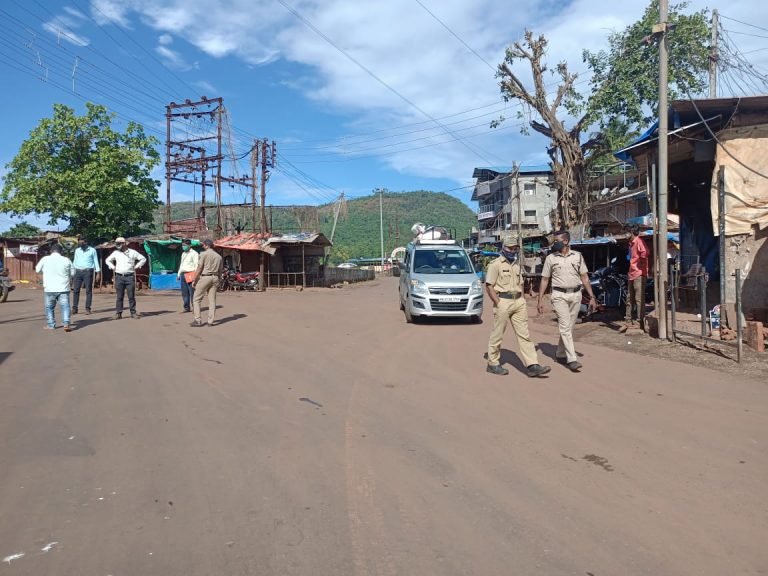 मंडणगडतालुक्यात कडक लॉकडाऊन प्रशासनाचे ऊत्तम नियोजन