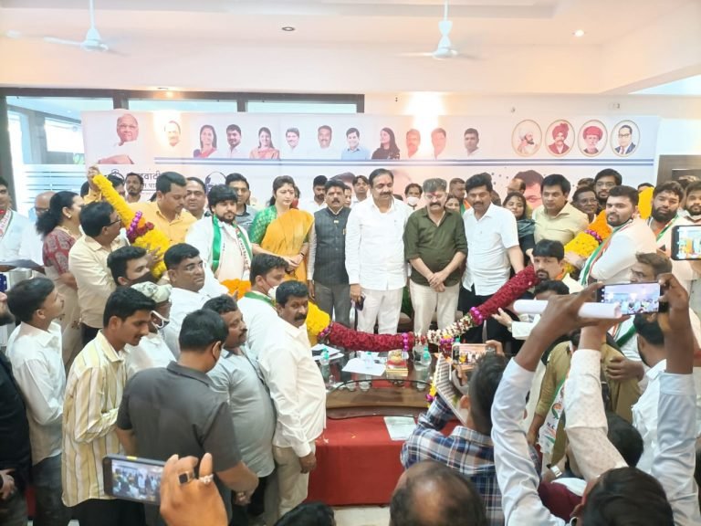 मतभेद बाजूला ठेऊन पक्ष संघटना बळकट करा!- गृहनिर्माण मंत्री जितेंद्र आव्हाड यांचं आव्हान….