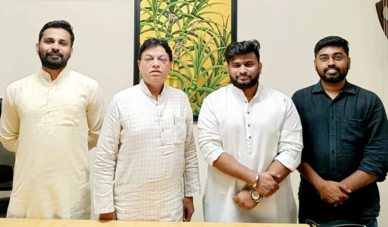 युवक काँग्रेसच्या निवडणुकीत सिद्धेश राणे जिल्हाध्यक्ष तर ओवळा माजिवडा विधानसभा अध्यक्ष पदावर कुणाल काटकर विजयी! युवक काँग्रेसच्या निवडणुकीत सिद्धेश राणे जिल्हाध्यक्ष तर ओवळा माजिवडा विधानसभा अध्यक्ष पदावर कुणाल काटकर विजयी!