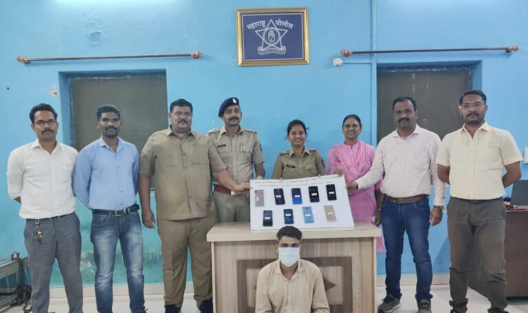 मेल गाड्यांमधील प्रवाशांचे फोन चोरणाऱ्या सराईत गुन्हेगारास कल्याण लोहमार्ग पोलीसांनी शिताफीने केले अटक.. मेल गाड्यांमधील प्रवाशांचे फोन चोरणाऱ्या सराईत गुन्हेगारास कल्याण लोहमार्ग पोलीसांनी शिताफीने केले अटक..