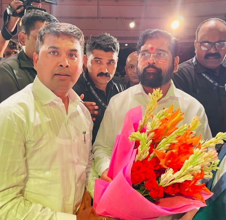 लोकशाहीर अण्णाभाऊ साठे यांना भारतरत्न मिळण्यासाठी केंद्राकडे शिफारस करणार – मुख्यमंत्री एकनाथ शिंदे लोकशाहीर अण्णाभाऊ साठे यांना भारतरत्न मिळण्यासाठी केंद्राकडे शिफारस करणार – मुख्यमंत्री एकनाथ शिंदे
