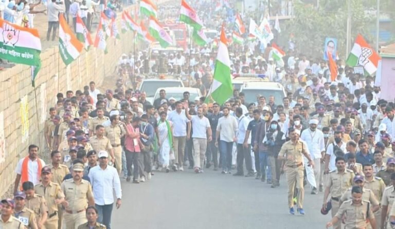 राहुल गांधी सोबत ‘भारत जोडो यात्रा’ मध्ये सामील झाला जनतेचा प्रचंड मोठा जनसागर.. राहुल गांधी सोबत ‘भारत जोडो यात्रा’ मध्ये सामील झाला जनतेचा प्रचंड मोठा जनसागर..