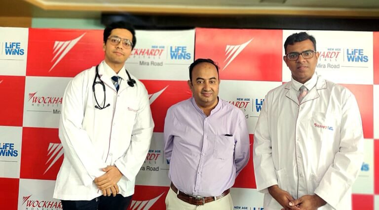 अनेक वर्षांपासून डायलिसिसवर असलेल्या रूग्णावर मिरारोडच्या वॉक्हार्ट रूग्णालयात मूत्रपिंडाचे यशस्वी प्रत्यारोपण! अनेक वर्षांपासून डायलिसिसवर असलेल्या रूग्णावर मिरारोडच्या वॉक्हार्ट रूग्णालयात मूत्रपिंडाचे यशस्वी प्रत्यारोपण!