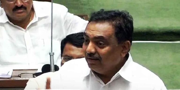 राष्ट्रवादी काँग्रेसचे प्रदेशाध्यक्ष जयंत पाटील यांचं महाराष्ट्र विधानसभेतून निलंबन..