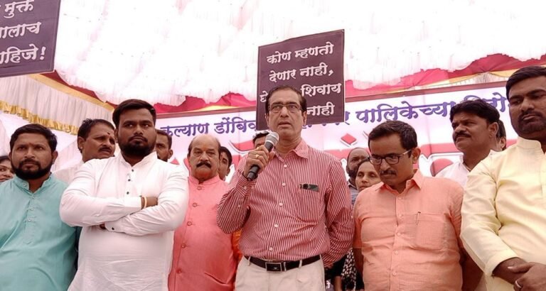 भोपरवासीयांच्या उग्र आंदोलनात पालिका अधिकाऱ्यांना घेरल्याने अधिकारी नमले; अनधिकृत नळ जोडण्यावर गुरुवार शुक्रवारी करणार कारवाई..