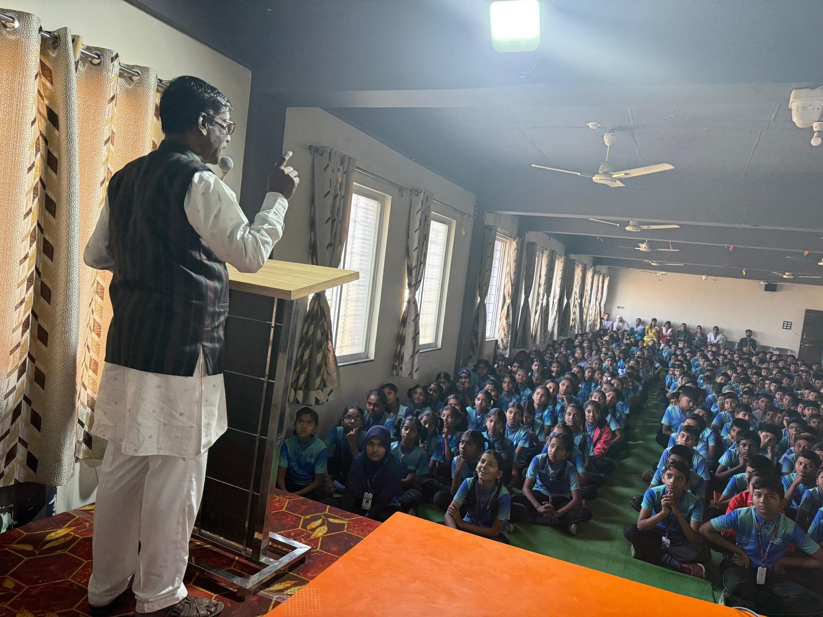 *राष्ट्रीय विज्ञान दिन उत्साहात साजरा …..*