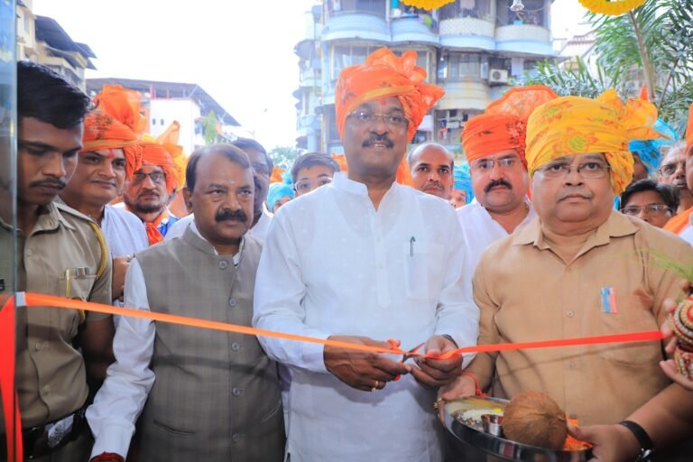 मेहतांच्या बालेकिल्ल्याला सरनाईकांचे सुरुंग, भाईंदर पश्चिमेस बावन जिनालय समोर शिवसेना मध्यवर्ती कार्यालयाचे उदघाटन!